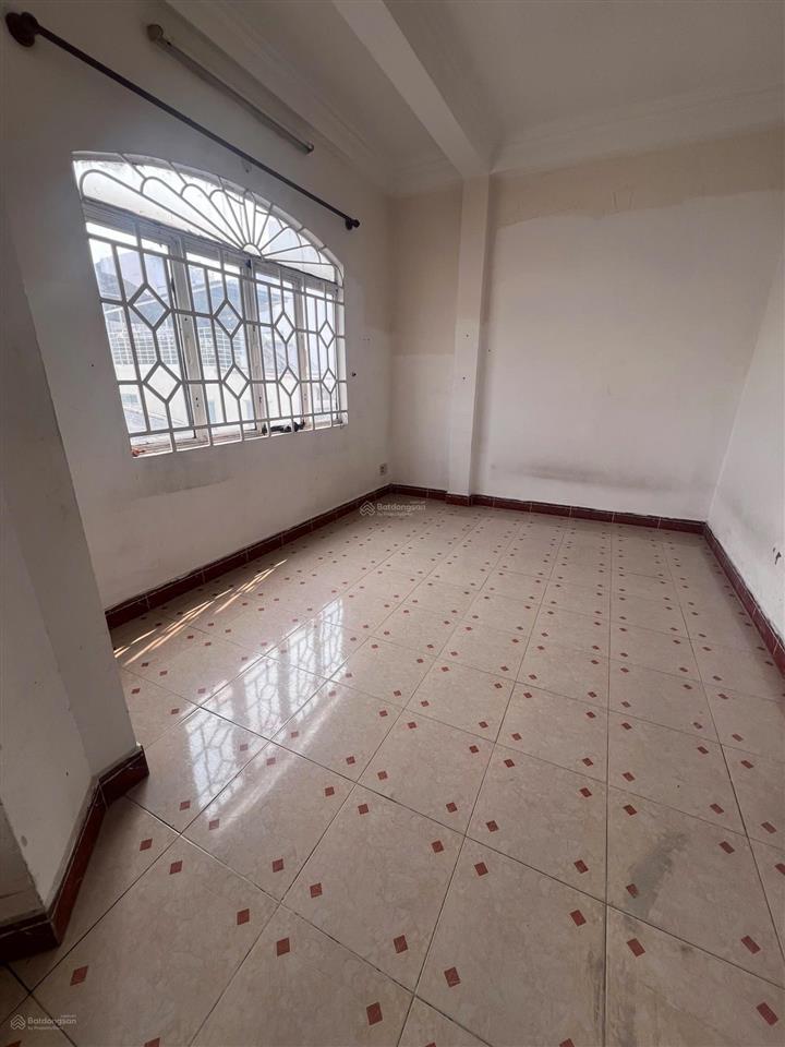 Cho thuê tầng 1 lê văn duyệt, bình thạnh