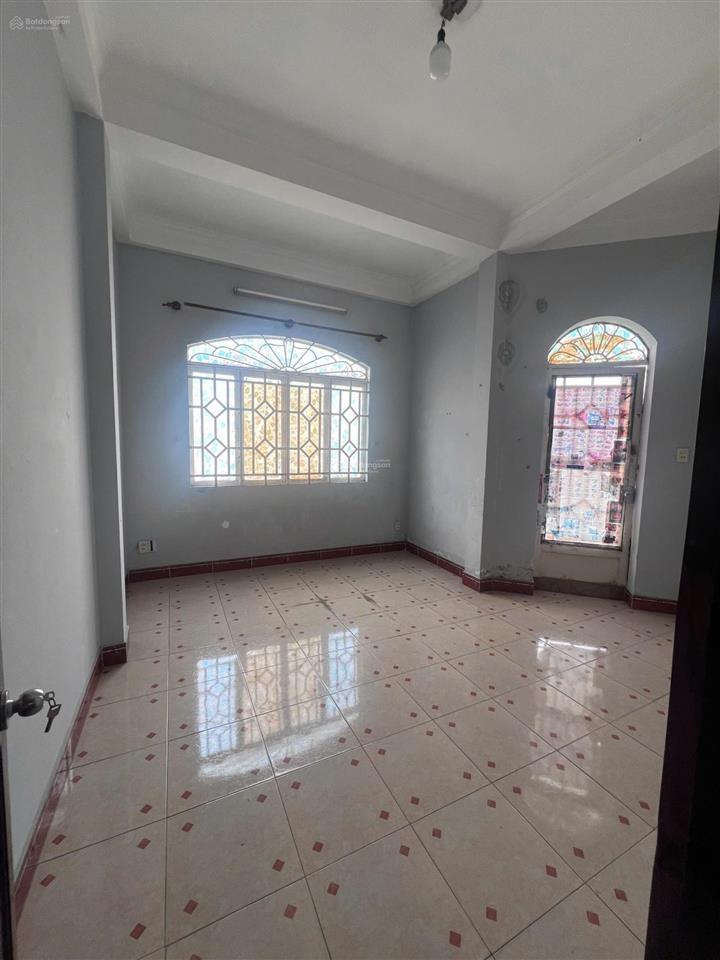 Cho thuê tầng 1 lê văn duyệt, bình thạnh