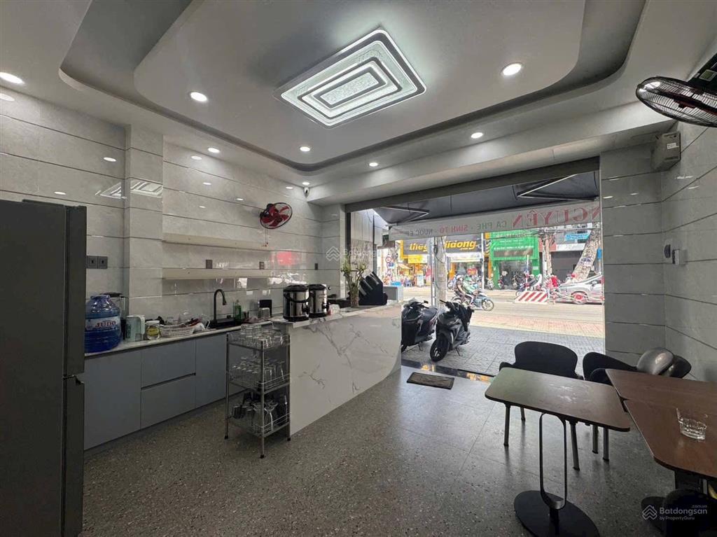 Siêu vị trí  nhà mt ấp bắc, p4, mỹ tho.dt4,6x6,3 có 2pn 3wc mặt bằng buôn bán.hướng đb.giá7,9 tỷ