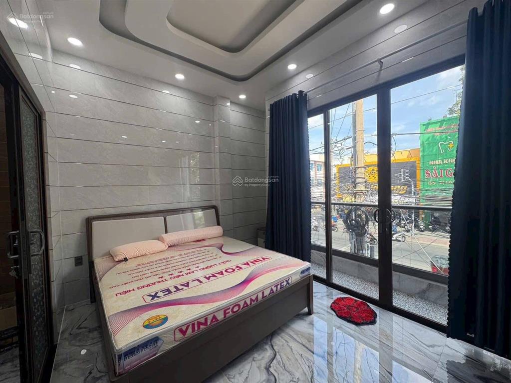 Siêu vị trí  nhà mt ấp bắc, p4, mỹ tho.dt4,6x6,3 có 2pn 3wc mặt bằng buôn bán.hướng đb.giá7,9 tỷ