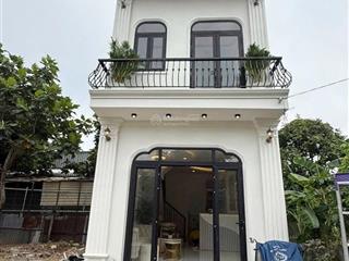 Siêu vị trí  nhà mt khu rạch bạch nha, p5, mỹ tho. gồm 2pn 3wc full nội thất. giá 2,95 tỷ tl