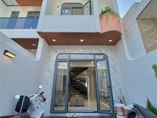 Siêu vị trí  nhà hẻm phạm thanh, p5, mỹ tho. dt4x21,6 hướng đn có 4pn 3wc. giá 2,68 tỷ tl