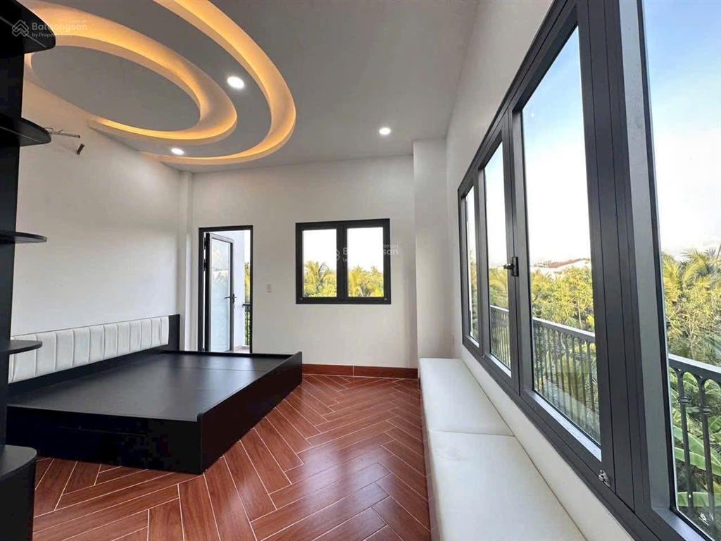 Siêu phẩm nhà sân vườn p. trung an, mỹ tho. có 3pn 3wc hướng tây. giá 3,26 tỷ tl