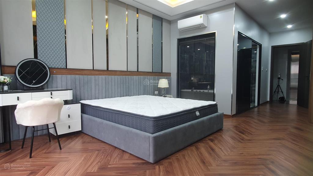 Nhà 8 tầng, thiết kế đẳng cấp, lâm hạ, bồ đề, hà nội. dt 50m2, giá tl