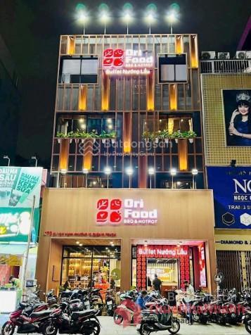 Hàng hiếm cực khan hiếm ! góc 2 mt sư vạn hạnh,q.10  9x15m hầm + 7 tầng  hđt 200tr/th giá 30 tỷ