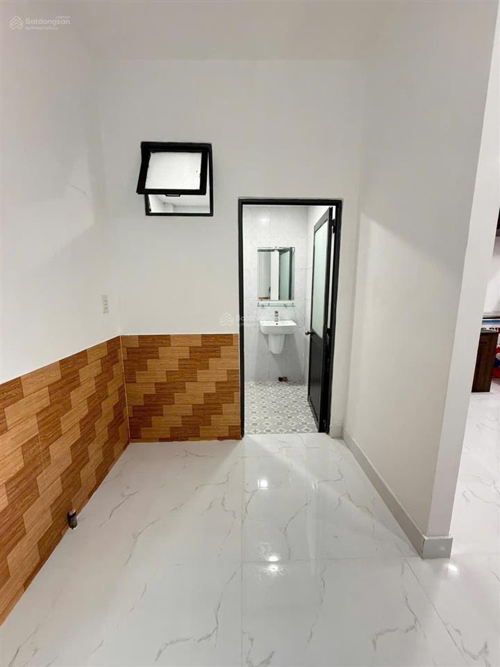 Bán nhà riêng 1 lầu tại quốc lộ 1a, an phú đông, q12, giá tốt 4 tỷ, 50m2, đẹp, nhiều tiện ích