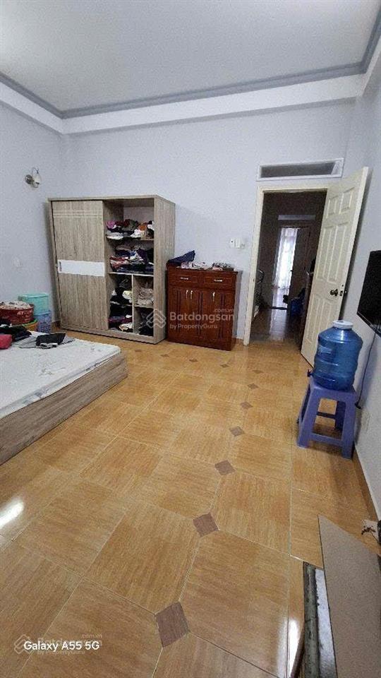 Bán nhà  dt 74m2  võ văn kiệt  hẻm xe hơi  7 tỷ hơn