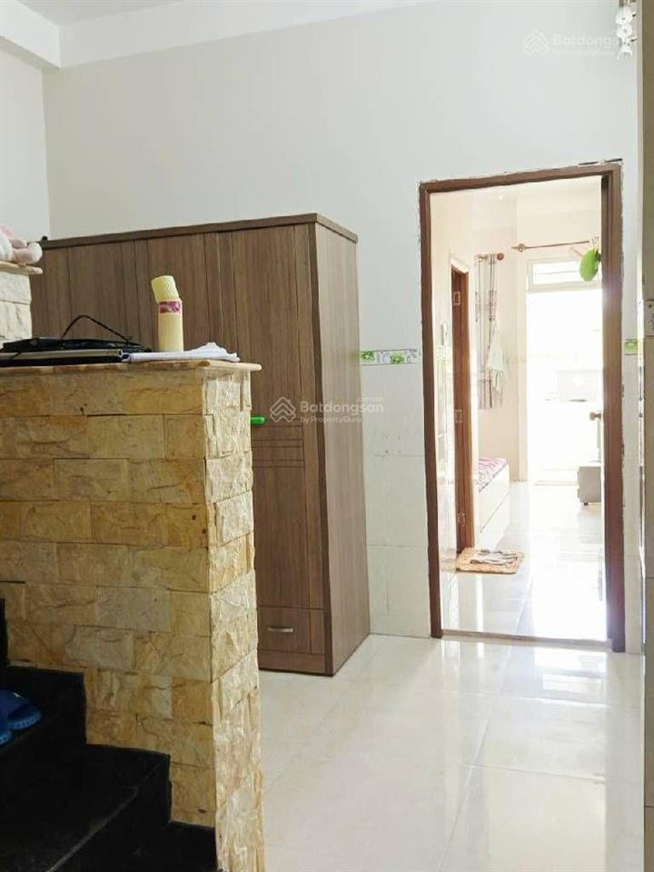 Bán nhà  dt 74m2  võ văn kiệt  hẻm xe hơi  7 tỷ hơn