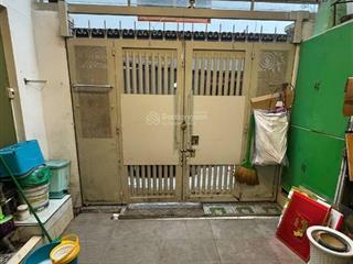 Bán nhà  q6  gần chợ phú lâm  dt 120m  ngang lớn  6 tỷ hơn