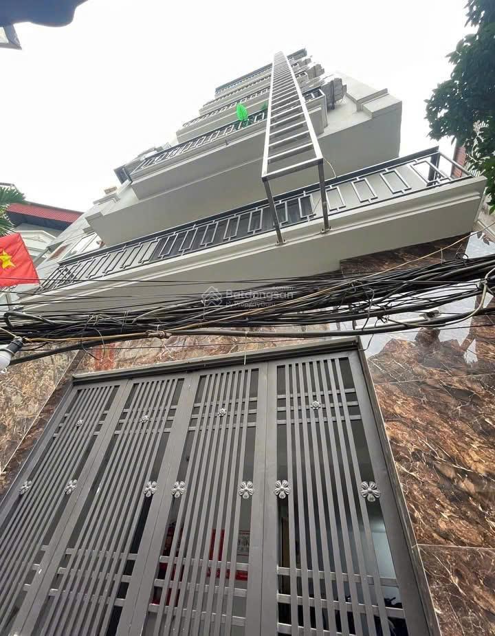 Bán tòa căn hộ dịch vụ gần đh mỏ địa chất  15 phòng khép kín doanh thu ~780tr/năm giá 12.5 tỷ