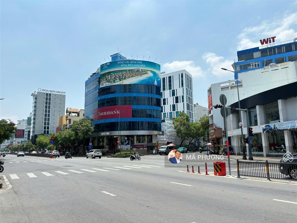 Siêu vị trí  góc 2 mặt tiền nguyễn văn trỗi  trương quốc dung, ngang 15m