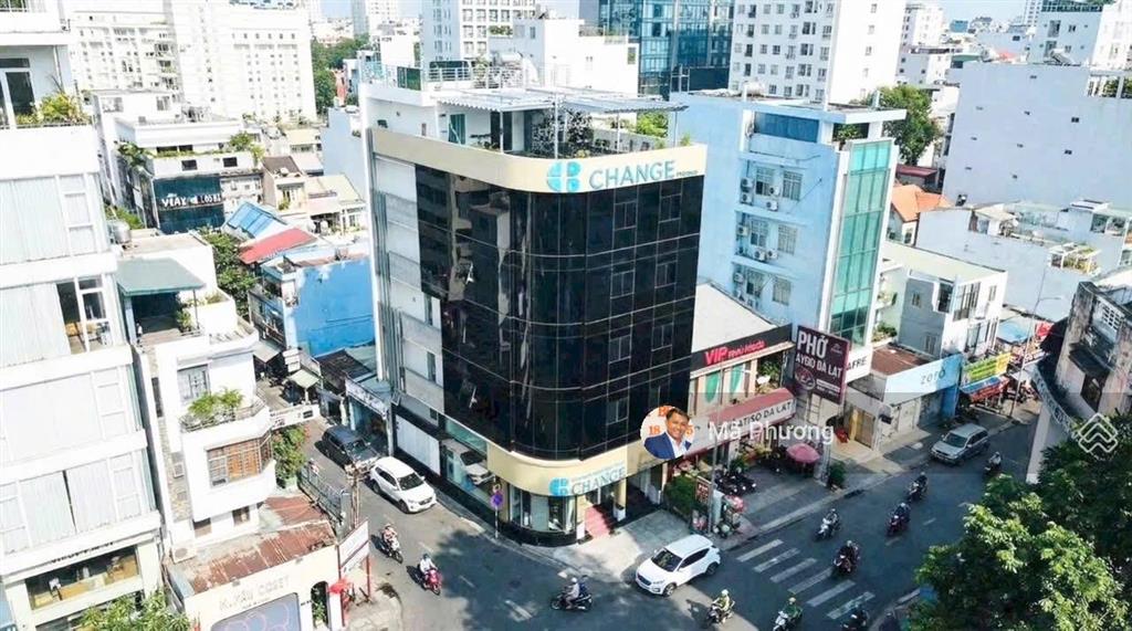 Toà nhà góc ngã 4 pasteur  trần quốc toản, quận 3. ngang 10.5m