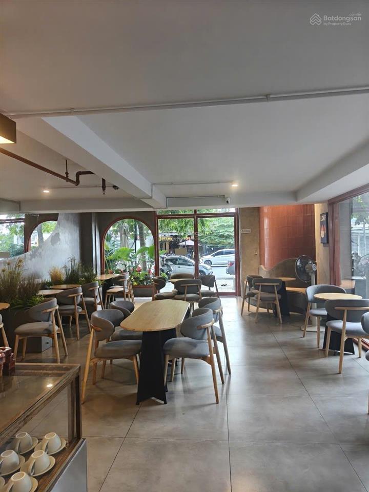 Cần cho thuê căn góc 2 mặt tiền shophouse ct2 vcn phước hải mặt tiền đường tố hữu. 55tr/tháng