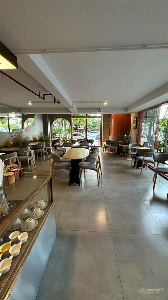 Cần cho thuê căn góc 2 mặt tiền shophouse ct2 vcn phước hải mặt tiền đường tố hữu. 55tr/tháng