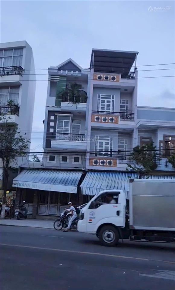 Nhà mặt tiền tôn thất tùng, thành phố nha trang  21 tỷ
cách biển hòn chồng 200m