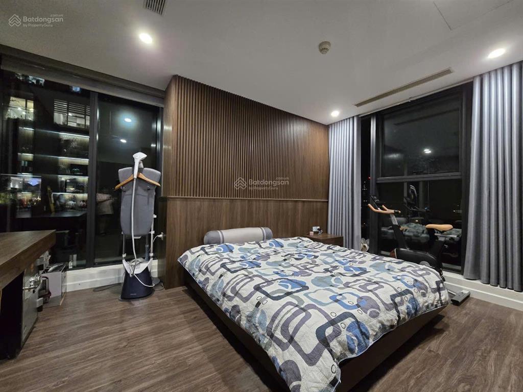 Chính chủ sunshine city cần bán 2 ngủ 8 tỷ, 3 ngủ 9 tỷ  duplex 15 tỷ  sđt 0981 757 ***