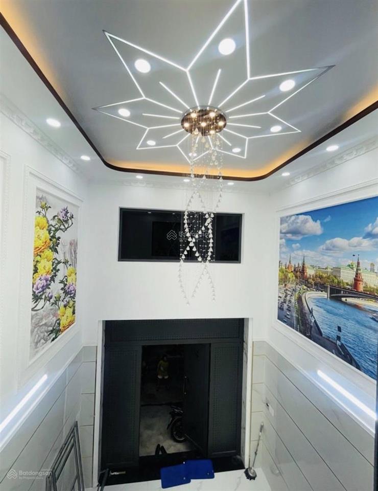 Nhà gần lê văn quới, 4x18m, 4pn 3wc, hẻm oto, sổ hồng, 5 tỷ x