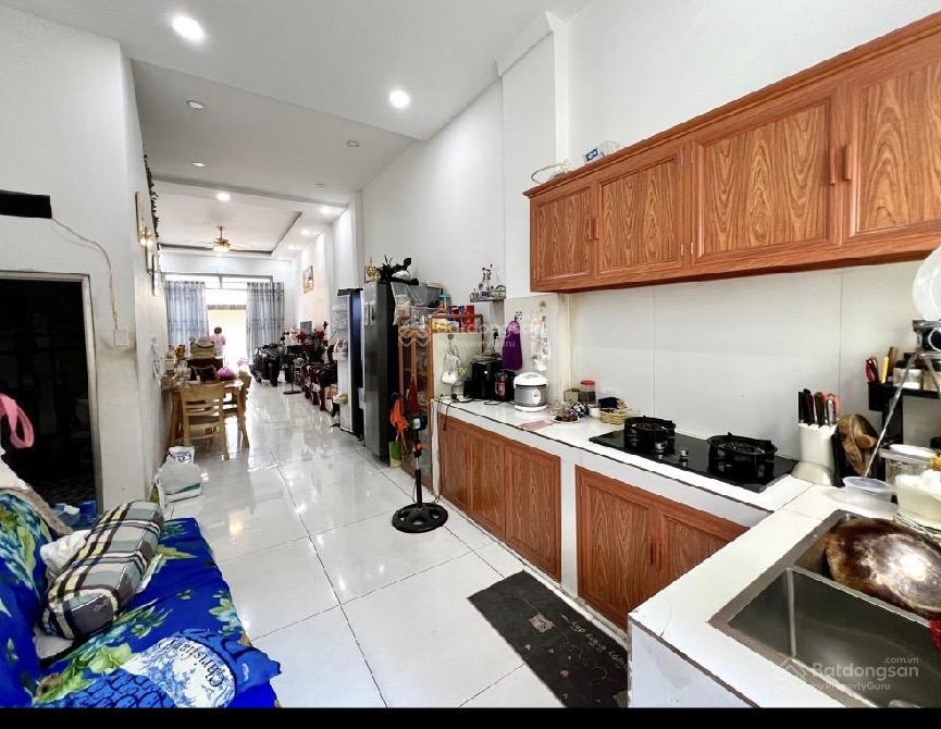 Nhà gần tân phú  lê thúc hoạch, 5x16, đường oto, 5 tỷ x