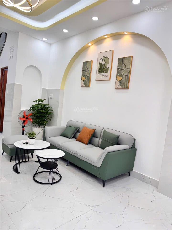 Nhà 100m ra trường phù đổnglô tư, 4x15, hẻm oto 6m, sổ hồng, 5 tỷ 1
tiện kinh doanh buôn bán