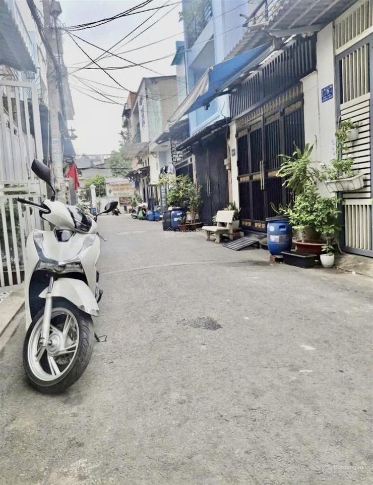 Nhà 100m ra trường phù đổnglô tư, 4x15, hẻm oto 6m, sổ hồng, 5 tỷ 1
tiện kinh doanh buôn bán