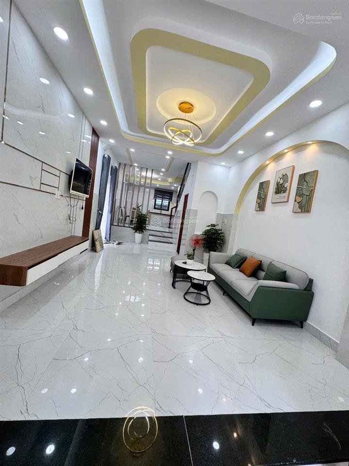 Nhà 100m ra trường phù đổnglô tư, 4x15, hẻm oto 6m, sổ hồng, 5 tỷ 1
tiện kinh doanh buôn bán