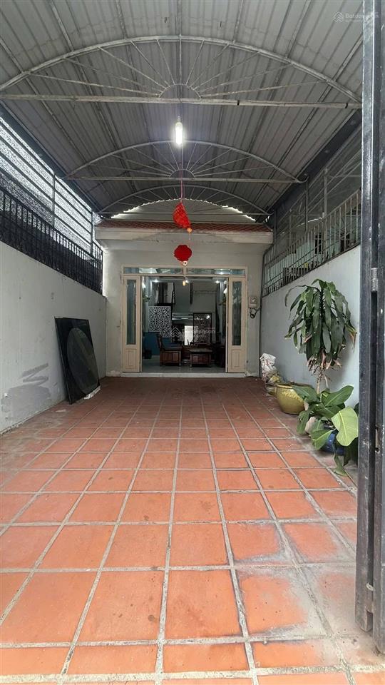 Siêu phẩm thới an q12 giá mềm, dt lớn * dt 4 x 25m (cn 100m2, sàn 213m2). 3 tầng