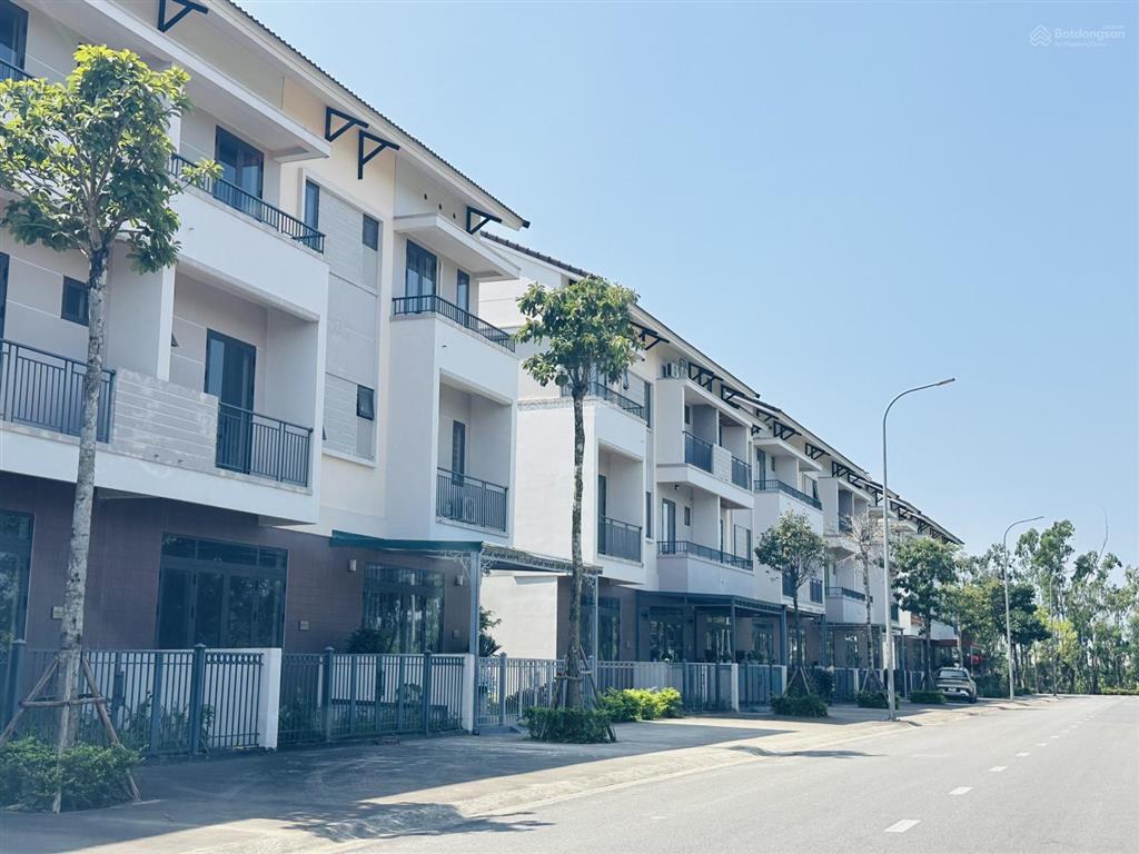 Siêu phẩm sh4 centa city vsip bắc ninh giá cực tốt chỉ 6,8 tỷ thiết kế tối ưu vừa kinh doanh,đầu tư