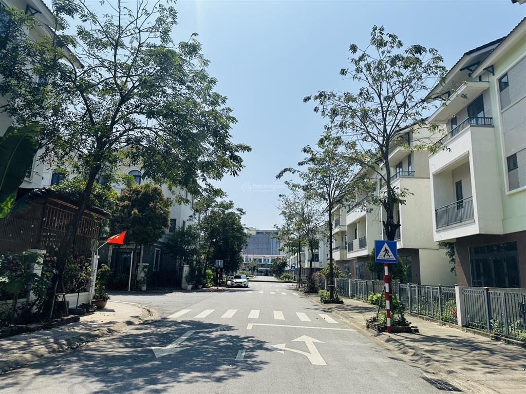 Bán căn shophouse centa city vsip bắc ninh dt 90m2 giá chỉ 6,8 tỷ cam kết rẻ nhất phân khuhiện tại