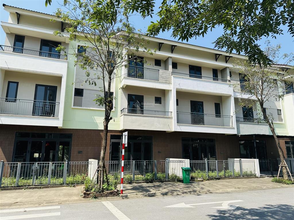 Bán căn shophouse centa city vsip bắc ninh dt 90m2 giá chỉ 6,8 tỷ cam kết rẻ nhất phân khuhiện tại