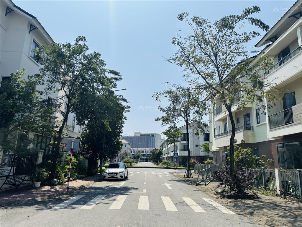 Bán căn shophouse centa city vsip bắc ninh dt 90m2 giá chỉ 6,8 tỷ cam kết rẻ nhất phân khuhiện tại