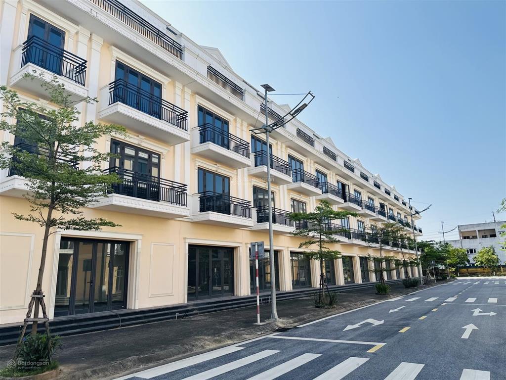 Bán căn vietsing square kđt vsip trục thông, đường trước nhà 17,5m giá chỉ 6,2 tỷ không 1 lỗi nhỏ