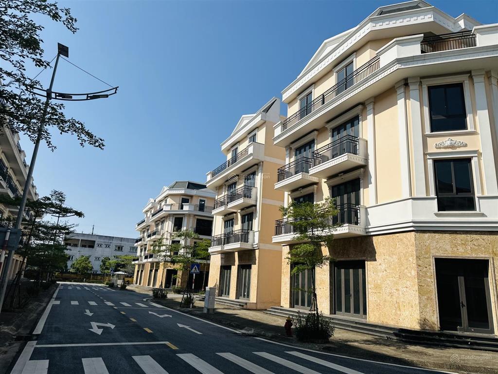 Bán căn vietsing square kđt vsip trục thông, đường trước nhà 17,5m giá chỉ 6,2 tỷ không 1 lỗi nhỏ