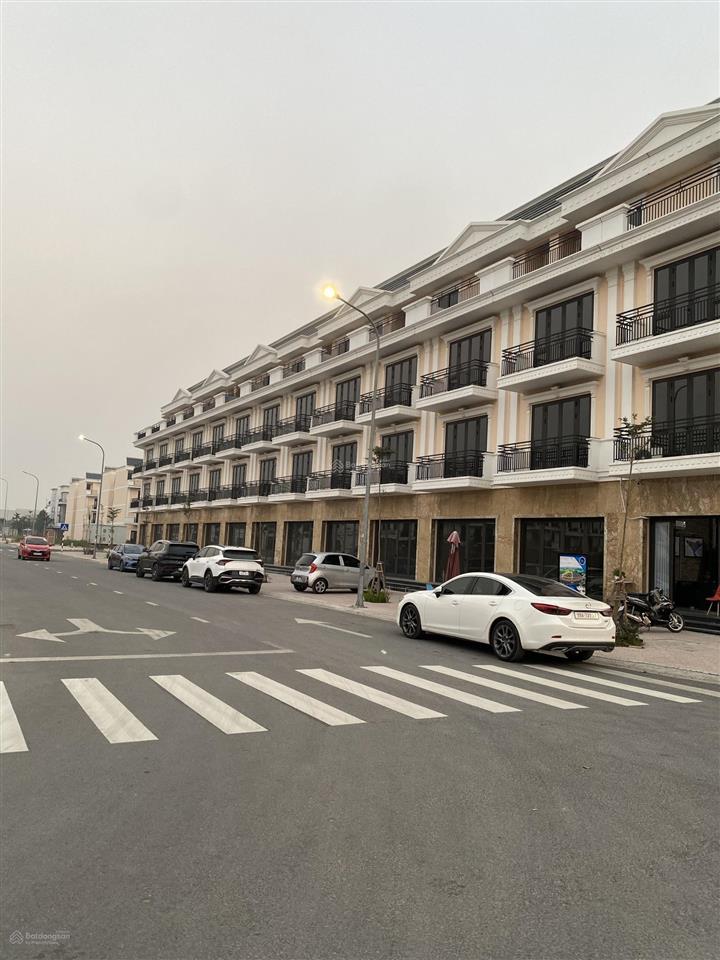 C.chủ bán căn vietsing square kđt vsip nhà đẹp giá tốt chỉ 5,6 tỷ trục thông pháp lý chuẩn sổ hồng