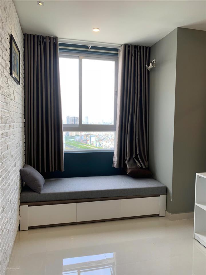 Bán căn hộ grand riverside 2pn 2wc, 78m2 giá 5,95 tỷ  tầng cao, view sông, nội thất đẹp.