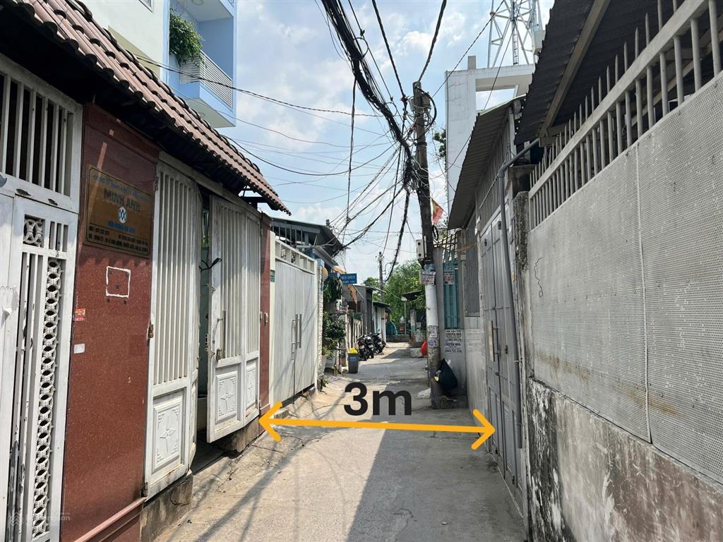 Nhà vị trí siêu đẹp hẻm 1000 lê văn lương, dt 5x14  liền kề quận 7  giá tốt 5,6 tỷ  0907 456 ***