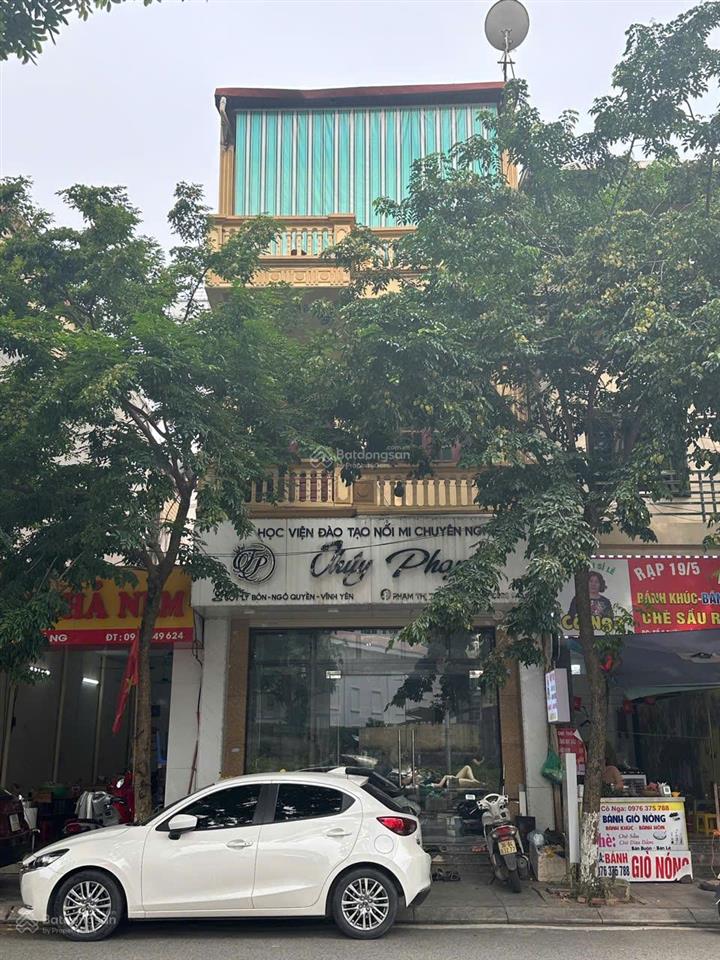 Cần bán nhà 3 tầng vị trí đắc địa đối diện rạp 19/5 cũ  đường lý bôn, phường ngô quyền.
