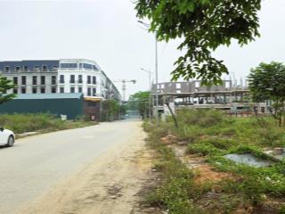 Chính chủ cần bán bán 102m2 khu đất dịch vụ thôn hán lữ  mặt tiền 6m  đường 16,5m  full thổ cư.