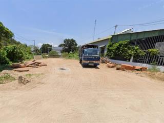 Bán lô đất 2 mặt tiền ngã ba đường vào nhà ga cam ranh  vị trí kinh doanh cực đẹp