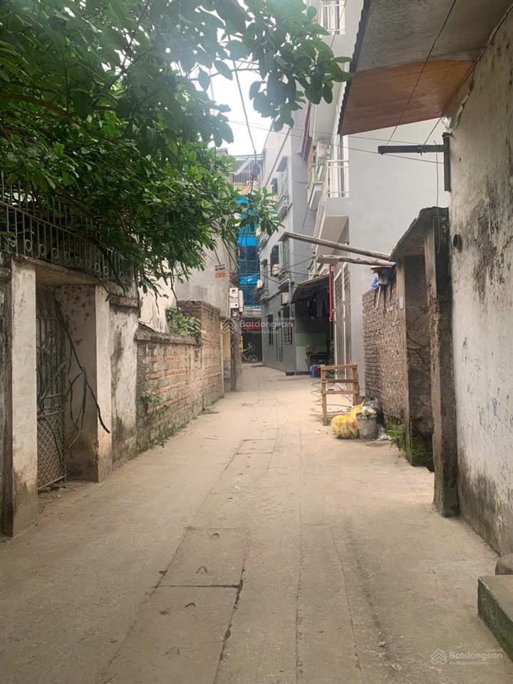 Bán đất phú thượng tây hồ lô góc. sát ciputra. 150m mt 5. oto vào đất. giá 23.5 tỷ.