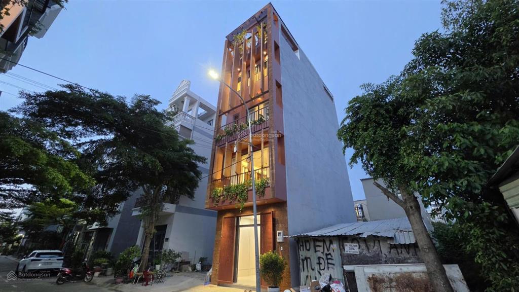 Bán nhà tại thạnh xuân 25, 7,9 tỷ, 58,5m2, 4pn, 5wc, full nội thất