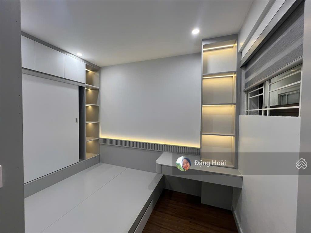 Nơ 8 bán đảo linh đàm, 59m², 3pn, full đồ, 4.98 tỷ