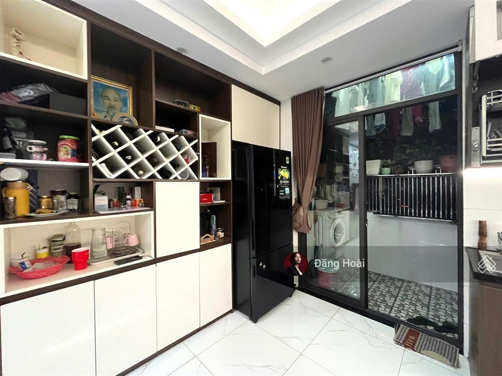 Chỉ 4 tỷ cho căn 83m2 hh1c linh đàm view hồ, full đồ, không gian sống lý tưởng