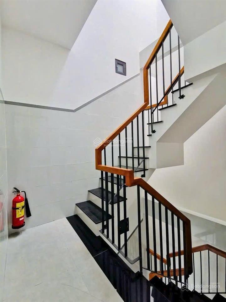 Nhà lê trọng tấn có 6 phòng trọ cho thuê gần trường đại học công thương tn 24 tr/tháng.giá nhỉnh 6