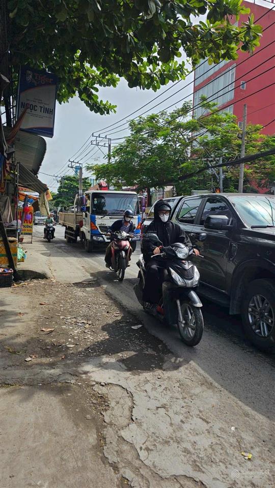 Mt đường vĩnh lộc vị tri kinh doanh buôn bán đa ngành. đường nhựa 30thông ,diện tích  ngang 9