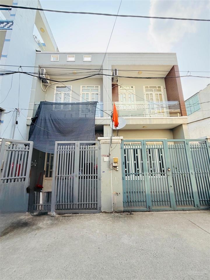 Mua 1 được 2 nhà ngay liên khu 45, bình tân. hẻm 5m xe hơi vào nhà, ngang lớn 8m x 12m, 2 tầng, nh