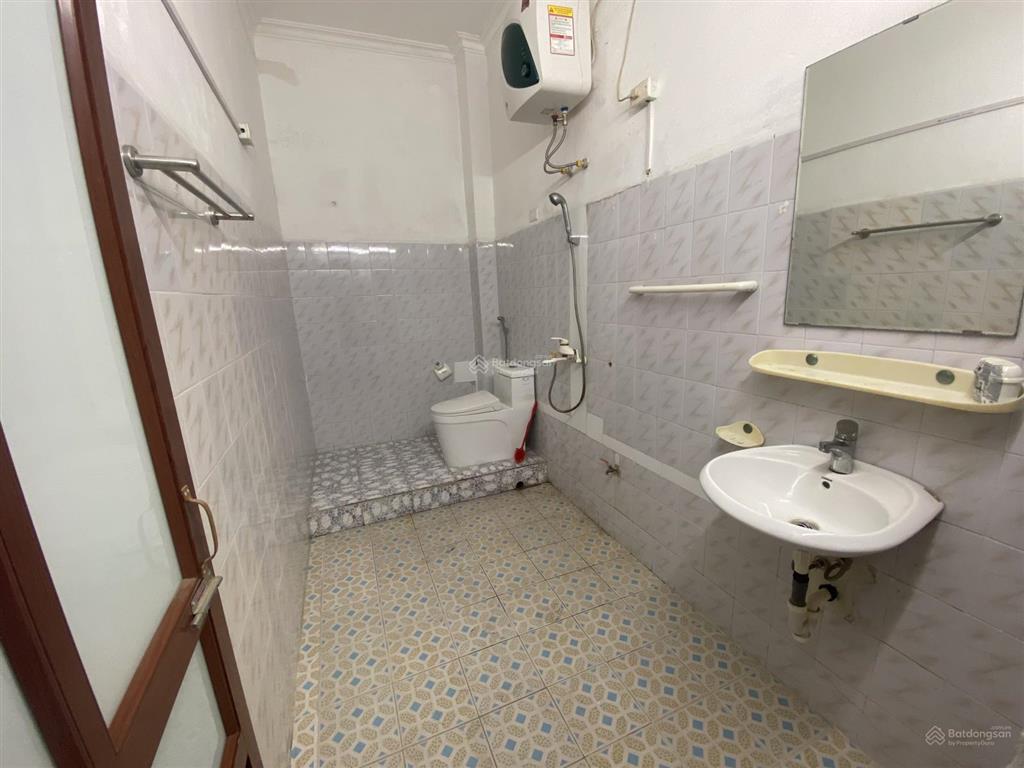 Phòng trọ số 5 ngõ 69/139 hoa lâm việt hưng. điều hoà, nóng lạnh, có ban công,intenet, máy lọc nước