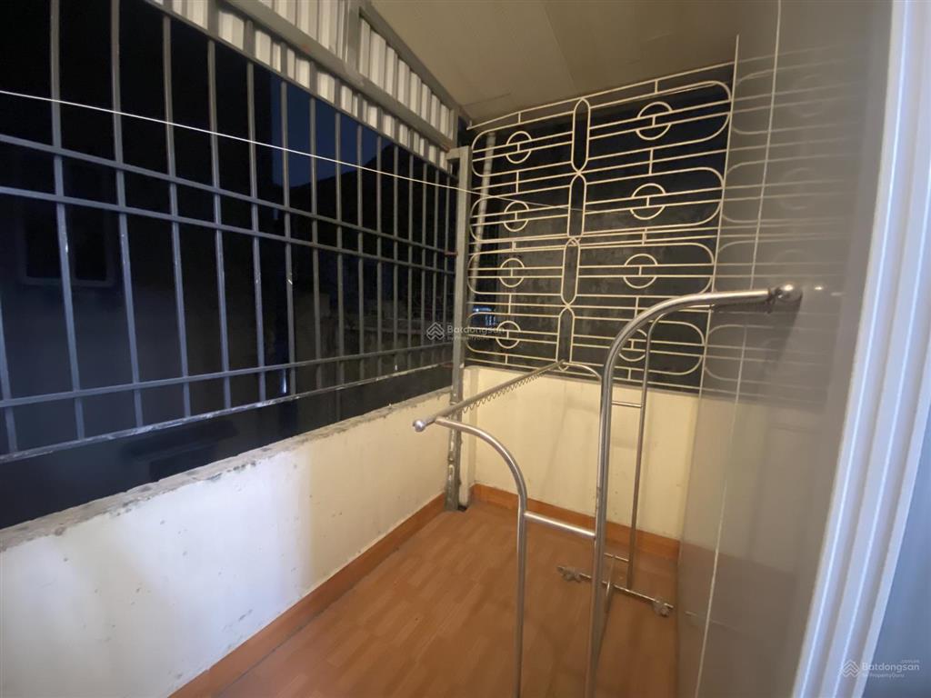 Phòng trọ số 5 ngõ 69/139 hoa lâm việt hưng. điều hoà, nóng lạnh, có ban công,intenet, máy lọc nước