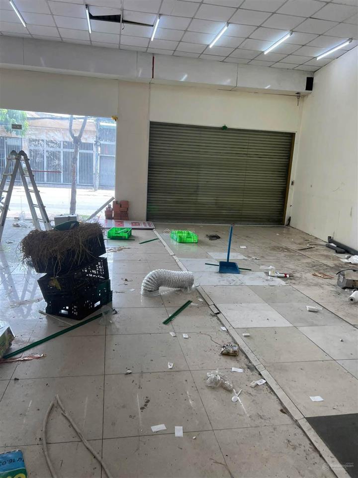 Cho thuê mặt bằng  vị trí nguyễn văn bứa  hóc môn  15x29m  23 triệu