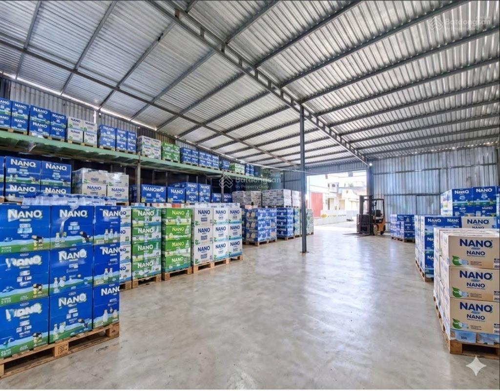 Xưởng gần chợ đầu mối hóc môn 1000m2 giá chỉ 23 triệu