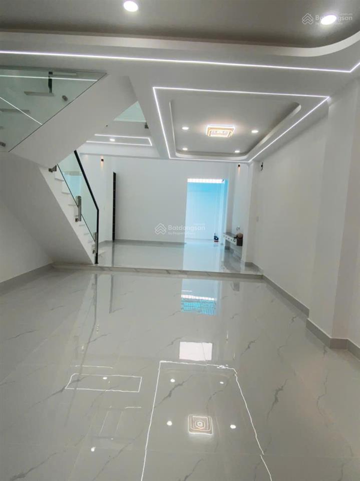 Bán nhà vip khu dân cư giáo xứ tân đông chợ gấu  5x18m